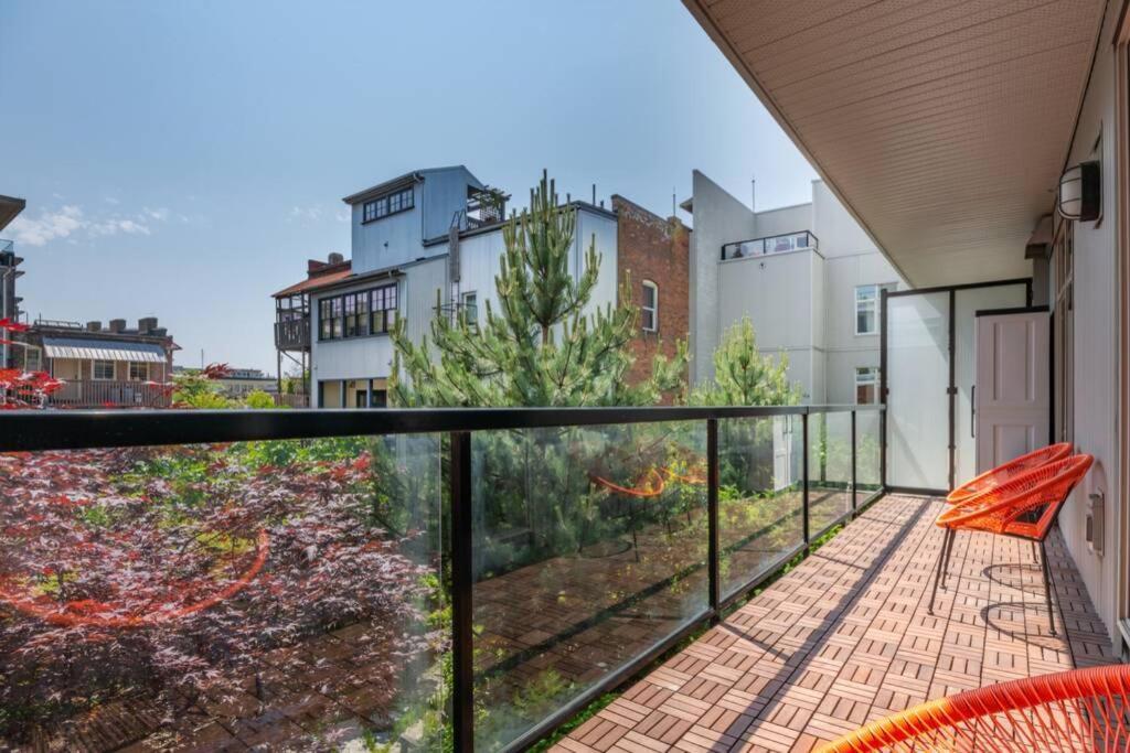 Clean 3Rd Floor Executive 1 Bedroom Apt In Old Town China Town Victoria Dış mekan fotoğraf